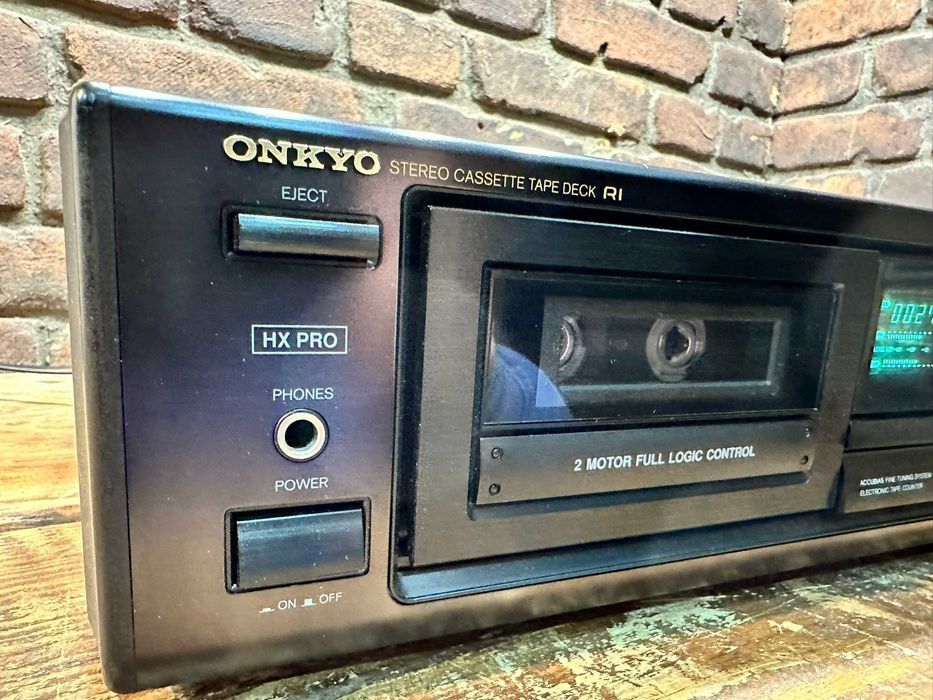 Magnetofon Onkyo TA-2820