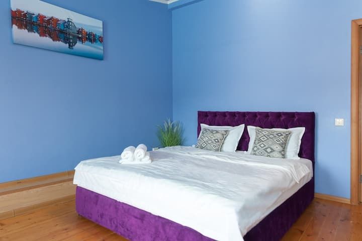 Чудова 3х кімнатна квартира в самому центрі на Площі Ринок,біля Криївк