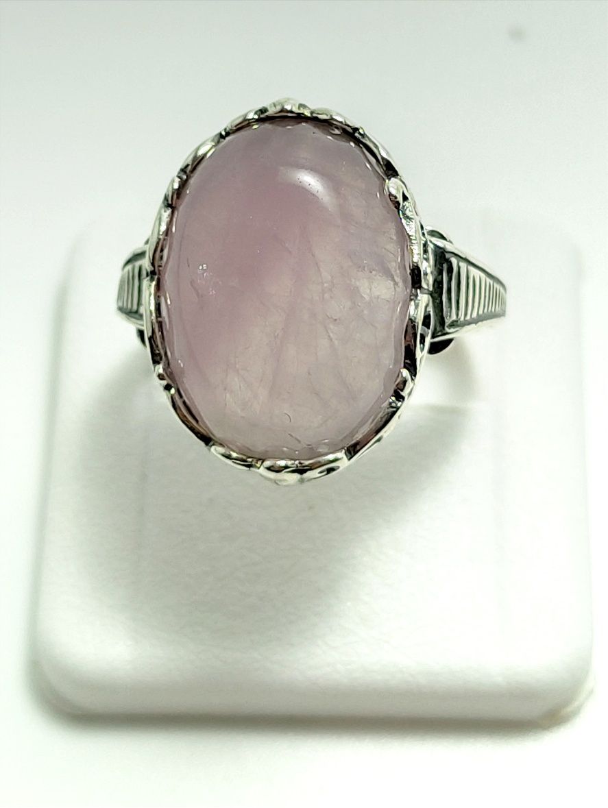 Pierścionek srebrny z kwarcem różowym