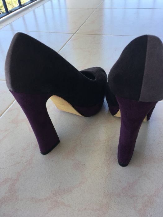 Sapatos altos de camurça 36