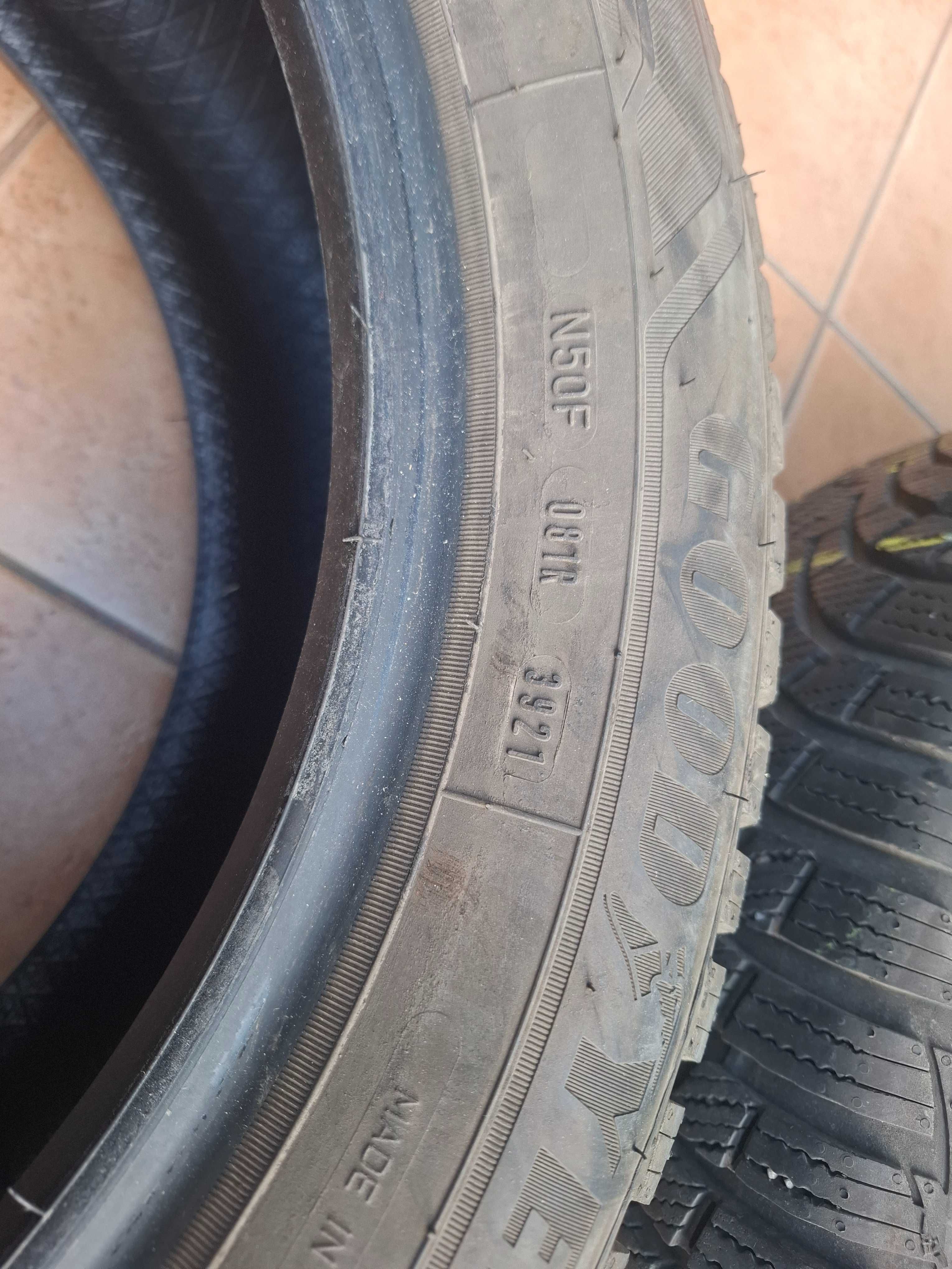 Opony zimowe Goodyear 205/55R16 91T