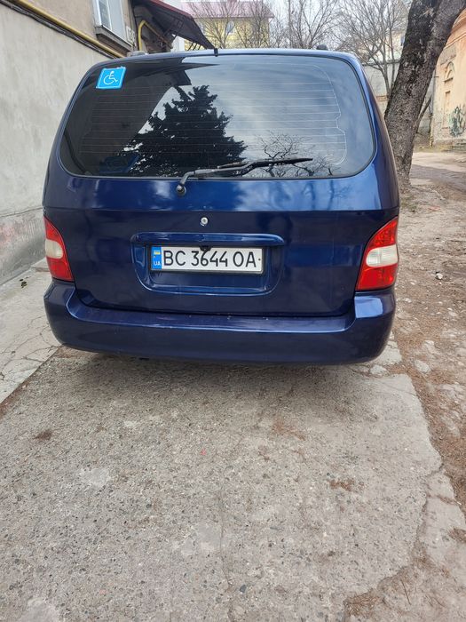 Кіа карнівал 2.9 д 2001 р.