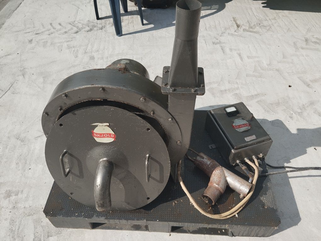 śrutownik ssąco tłoczący 7.5 kw