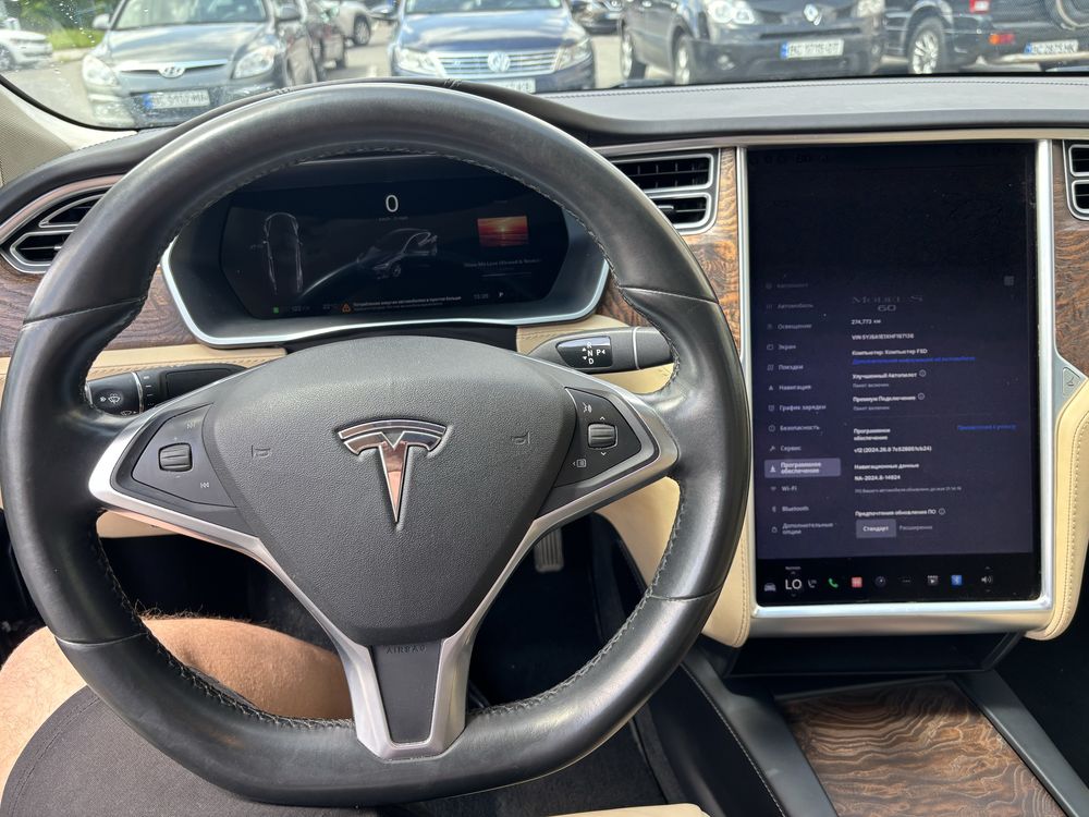Tesla Model S 2017 75kwt FSD