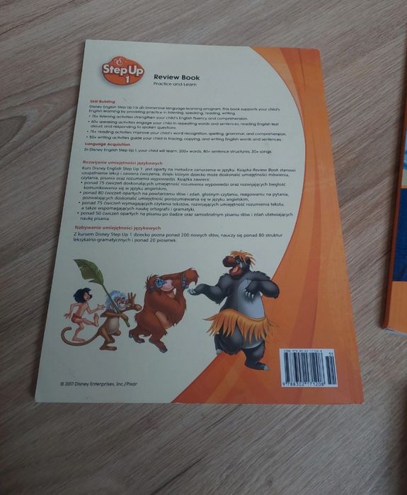 Zestaw podrecznik, ćwiczenia i karty "Step Up 1"