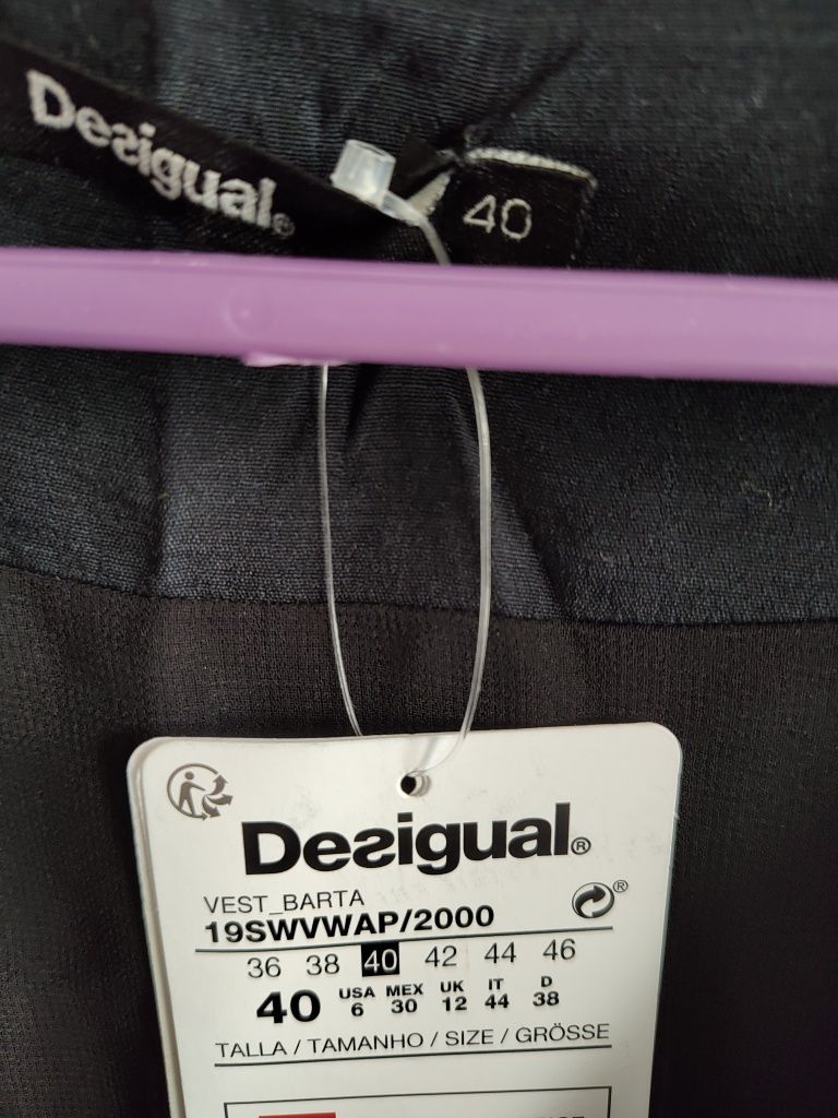 Nowa sukienka Desigual - r.40