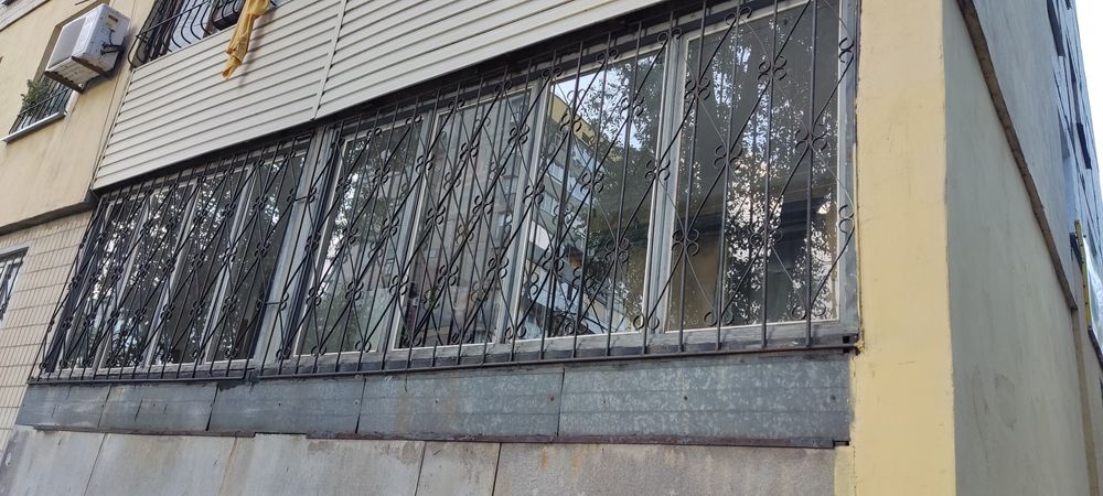 Остекление деревянных рам, установка стекла, реставрация.