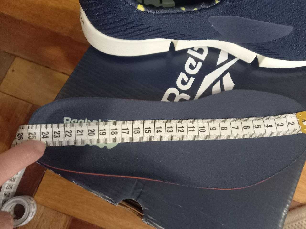 Кроссовки, слипоны Reebok 24 см, на невысокий подъем.