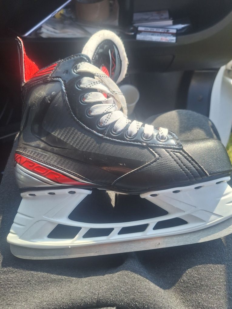 Sprzedam łyżwy bauer vapor x2