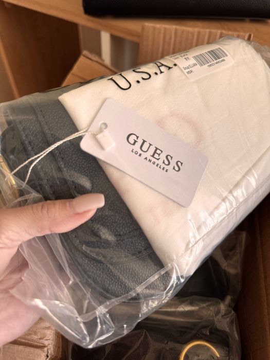 Жіноча сумка Guess багет вмістка стильна | пильник