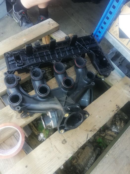 Kolektor ssący Peugeot Citroen 2.0 hdi euro 4
