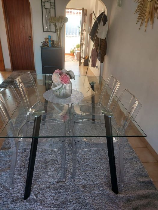 Mesa de jantar de vidro