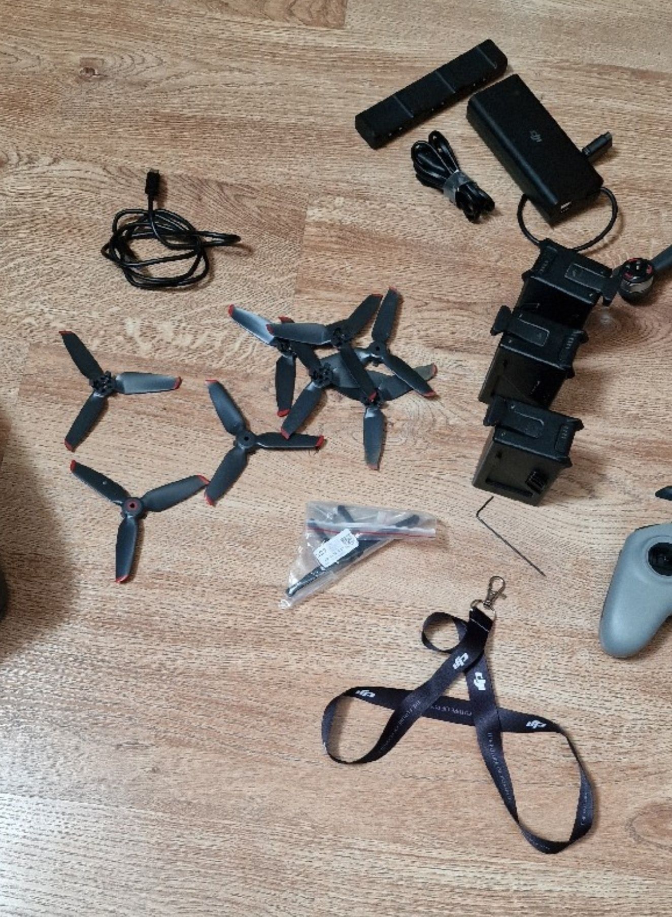 Dron dji fpv fly combo