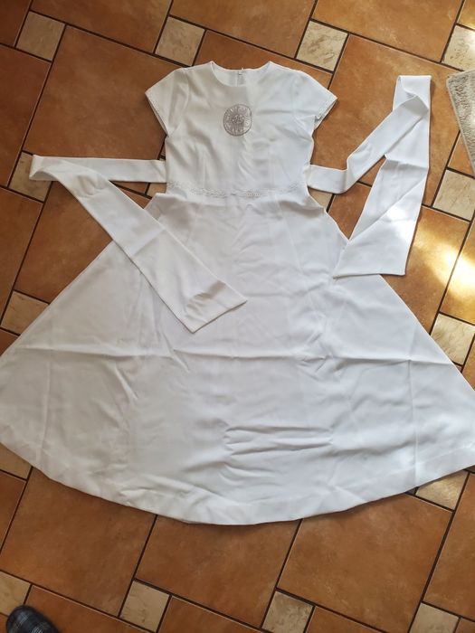 Sukienka komunijna z halką dla dziewczynki