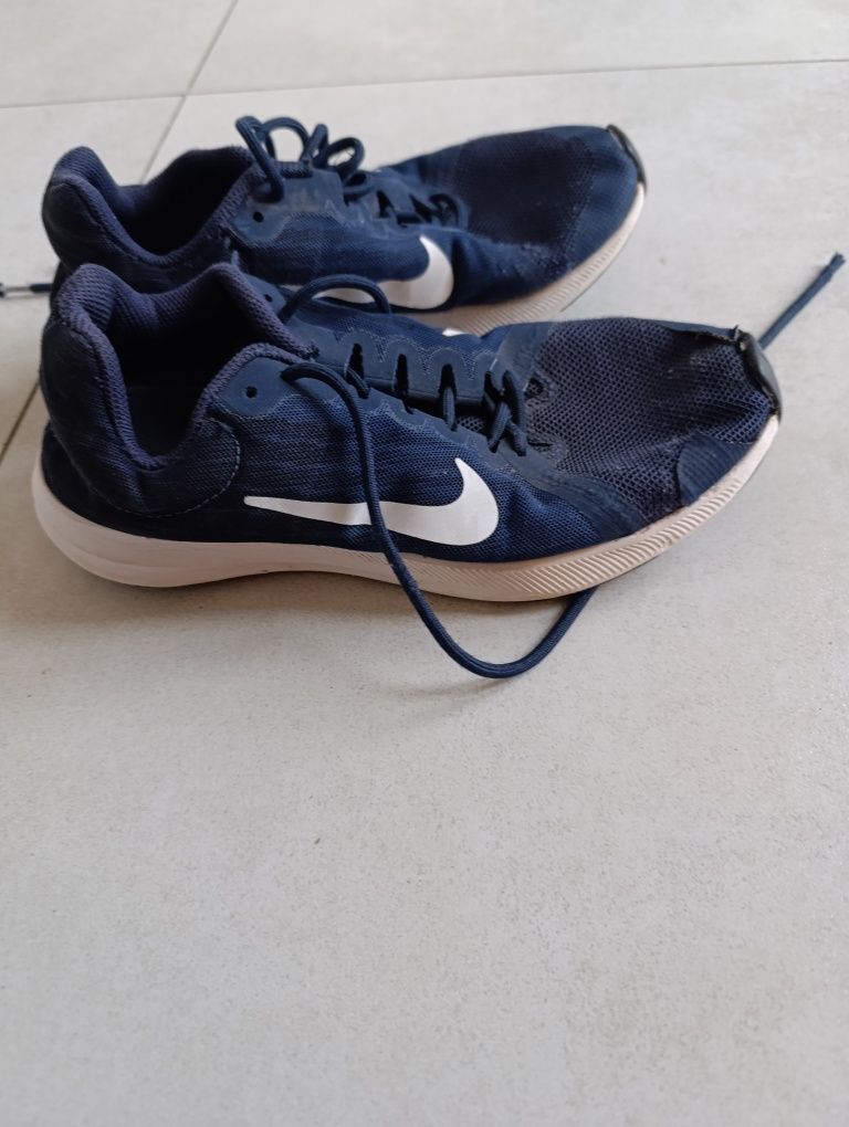 Nike na plac zabaw  boisko