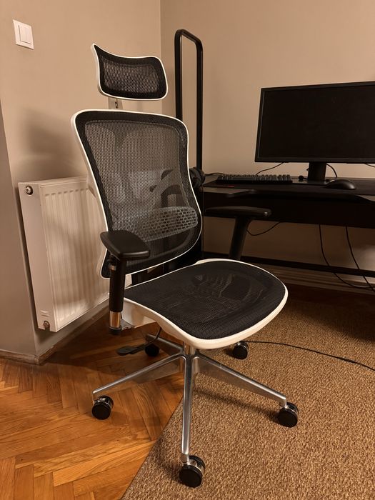Fotel DIABLO CHAIRS V-Basic Biało-Czarny