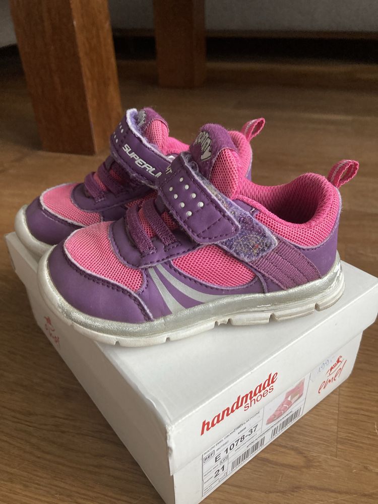 Adidaski buty dziewczęce rozmiar 22