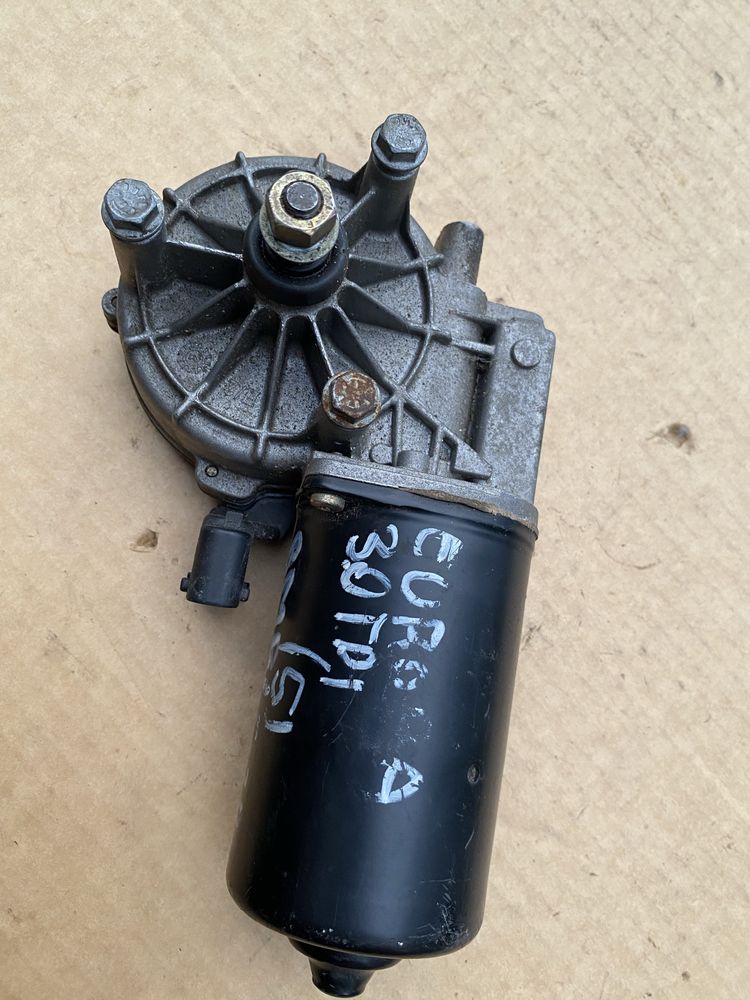 Bmw E39 silnik wycieraczki przod