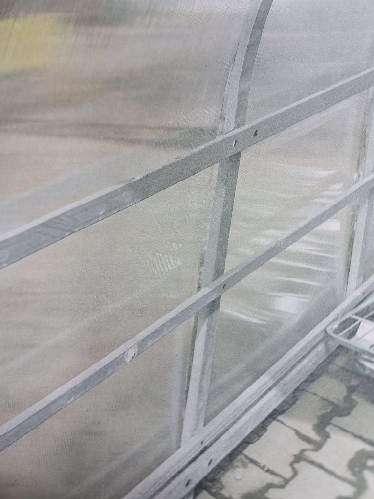 Tunel z poliwęglanu - stelaż ocynk (2,6m x 4.2m) wysokość 2.3m