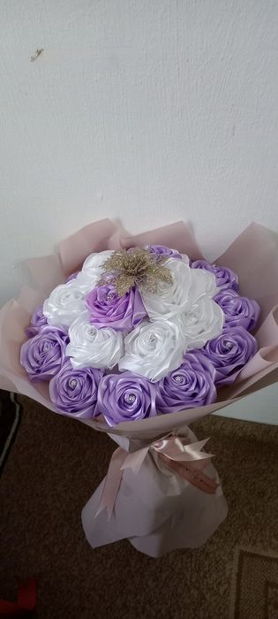 Продаю букети з атласних стрічок