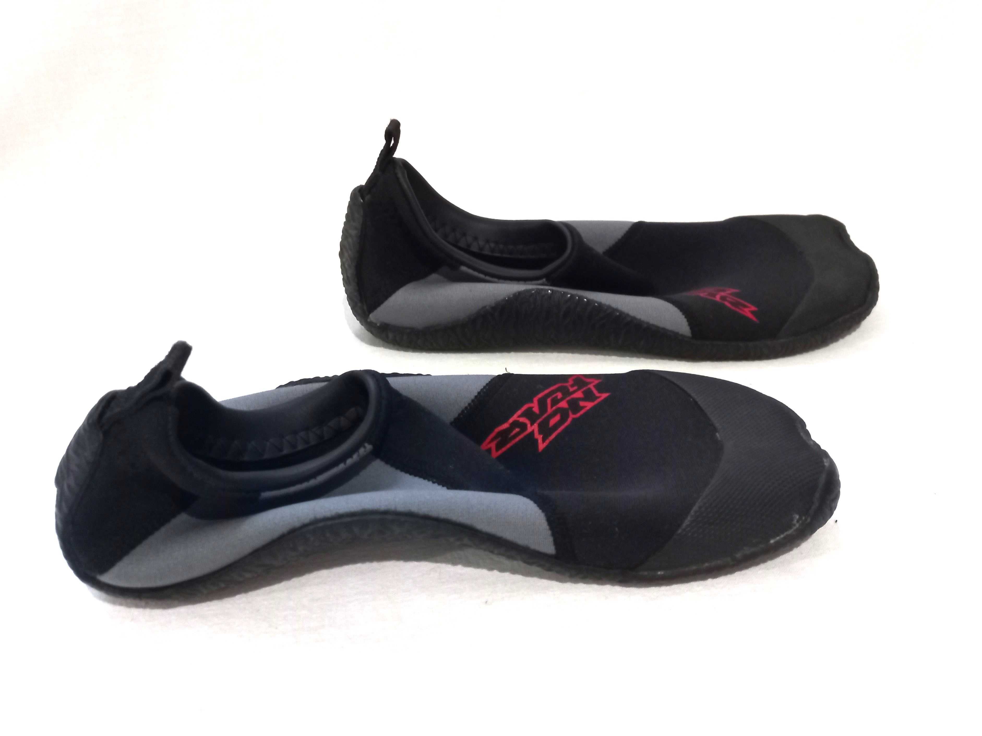 Buty DO WODY neoprenowe r. 36-37,5 czarne Unisex stan bdb