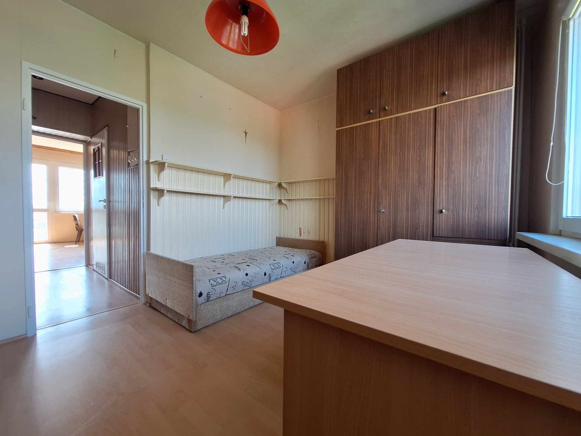 Wynajmę 2 pokojowe  mieszkanie z balkonem