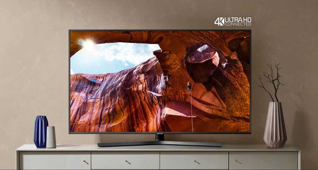 Телевізор Samsung UE55RU7400U 55 Дюймів (Tizen 5/60 Гц/Edge LED)