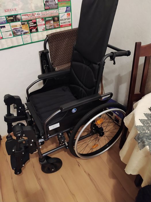 Wózek inwalidzki VERMEIREN D200 30