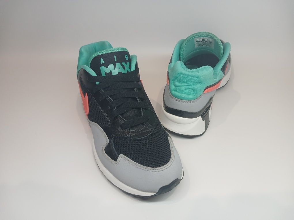 Женские-Кроссовки-Nike AIR MAX ST