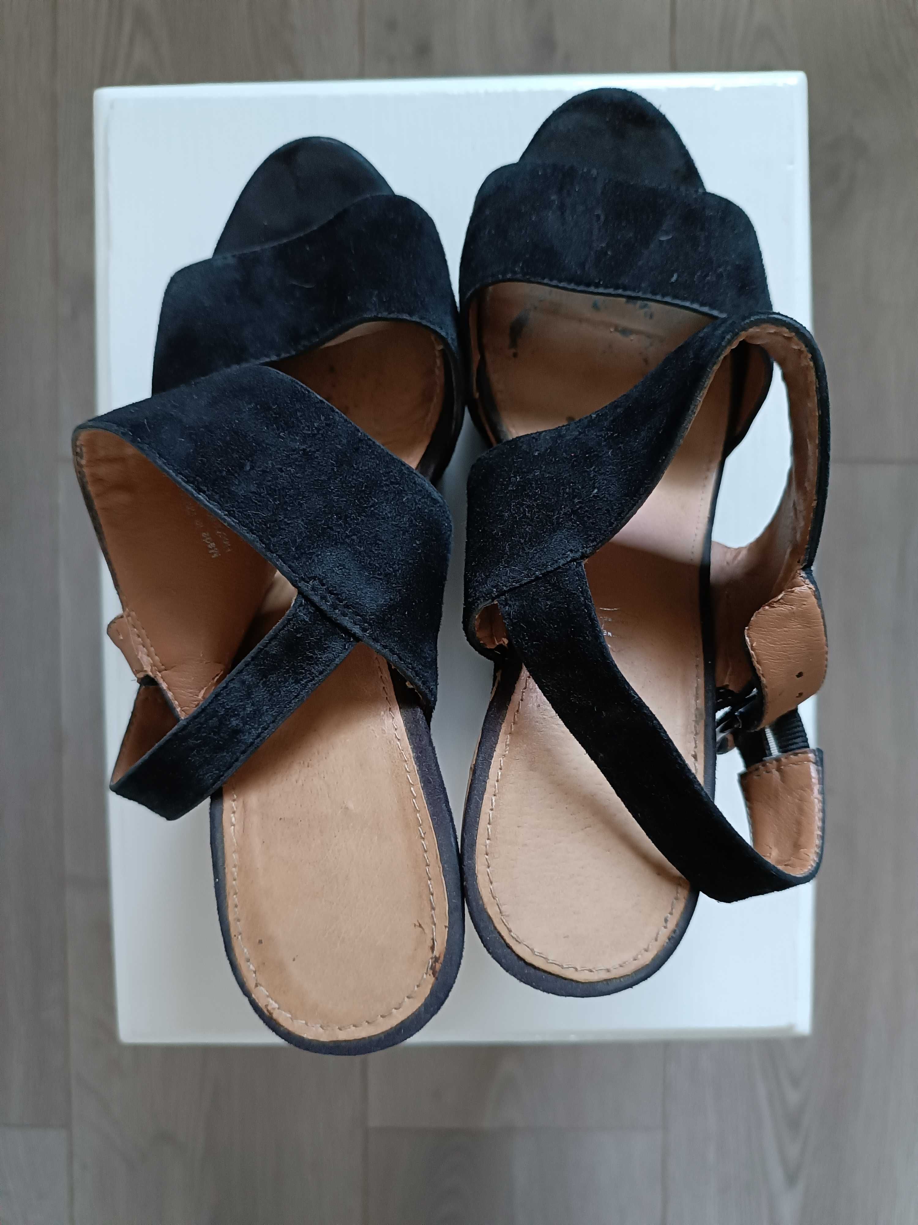 Buty damski na obcasie czarne - Aldo - rozm.40