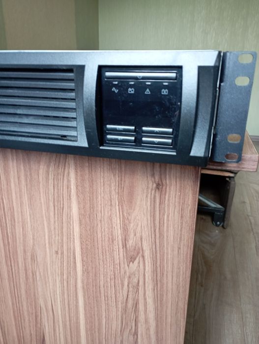 Блок бесперебойного питания  Sneider