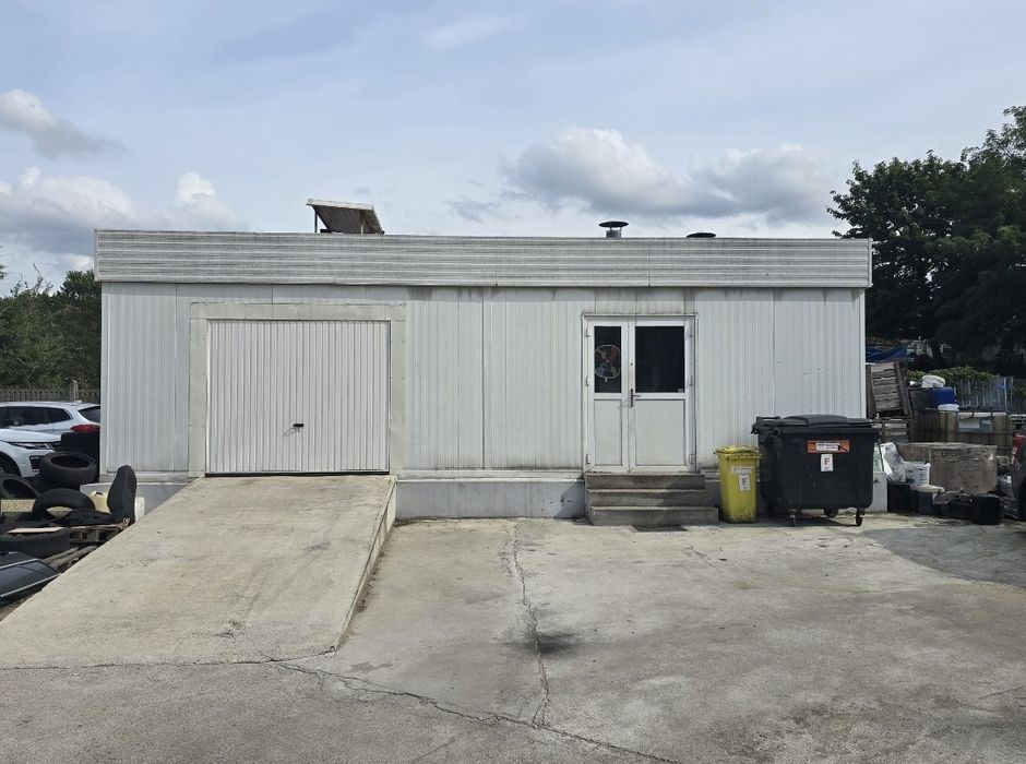 Wynajmę magazyn-garaż o pow. 70m2, biuro, socjal