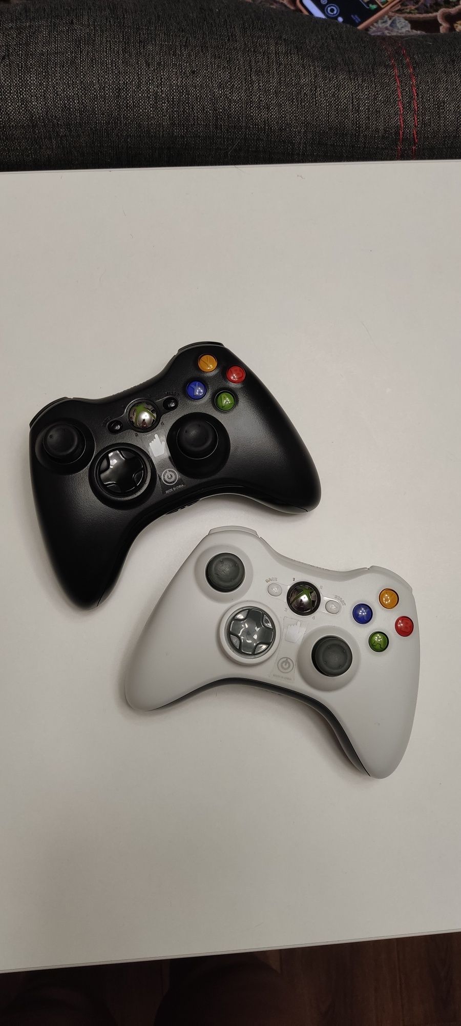 Продам комплект геймпадів Xbox 360