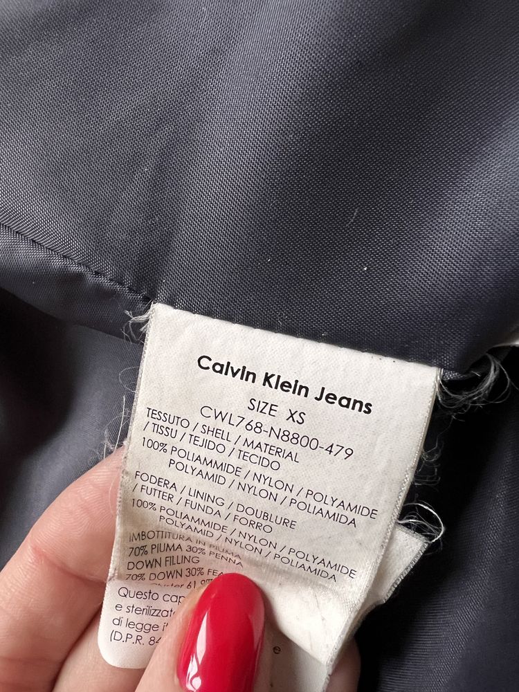 Куртка пуховик  Calvin Klein XS 34 размер оригинал