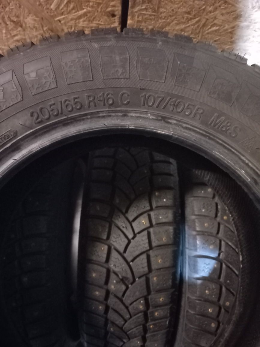 Комплект шин 205:65:R16С 107/105R стан нових