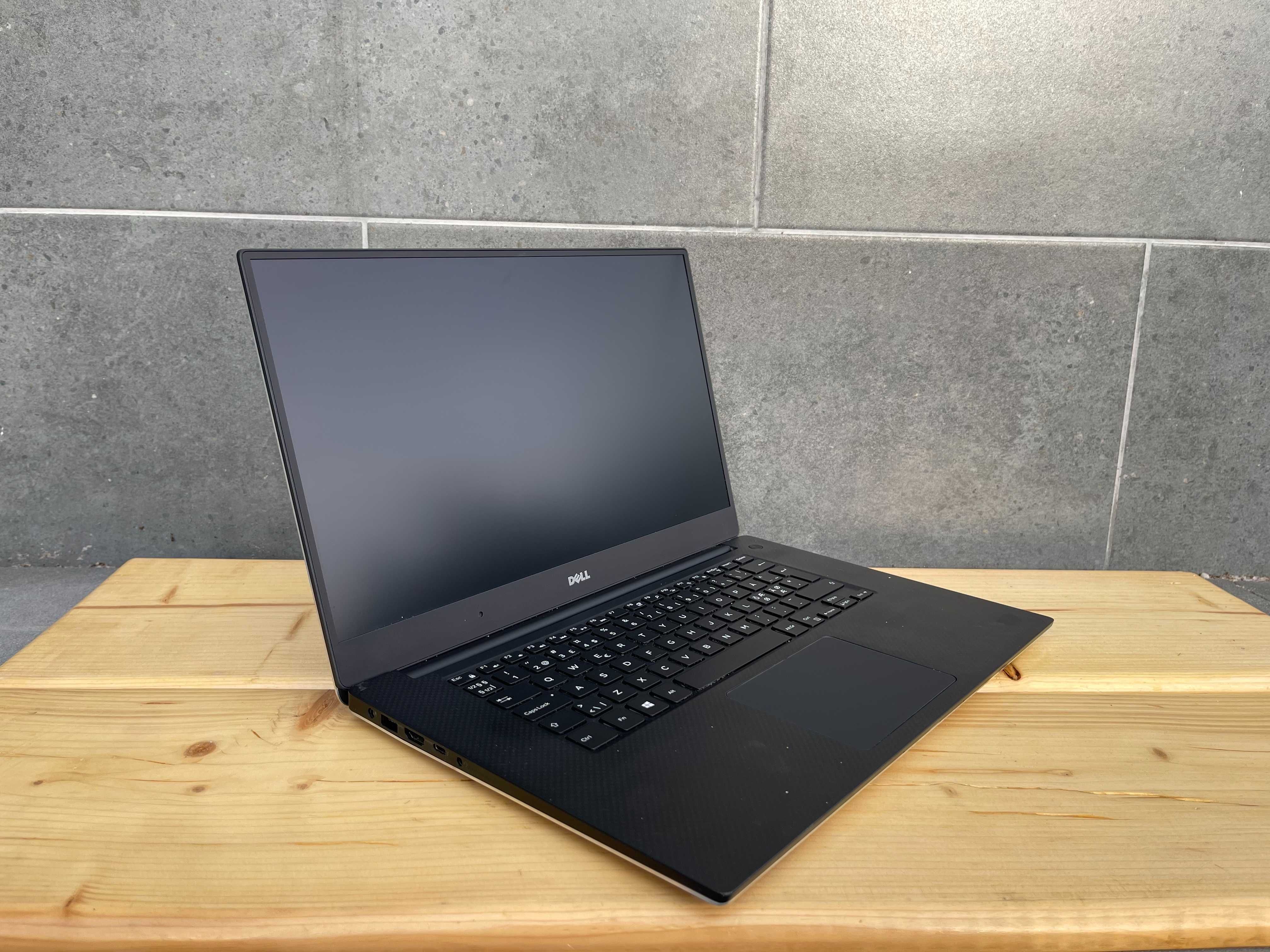 Ноутбук Dell Precision 5510/i7-6820HQ/32/1Tb/15.6/IPS/Nvidia M1000 4Gb