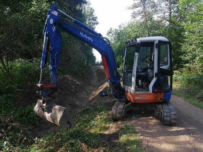 Wynajem usługi Minikoparka  wypożyczalnia budowa dróg roboty ziemne
