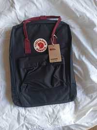 Plecak Fjallraven Kanken 16 Litrów - Czarny-Bord