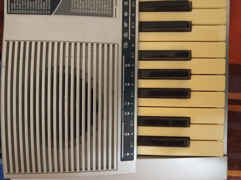 Синтезатор Bontempi PM683