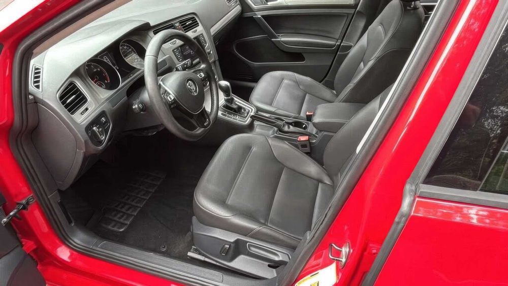 Volkswagen Golf SE      2015