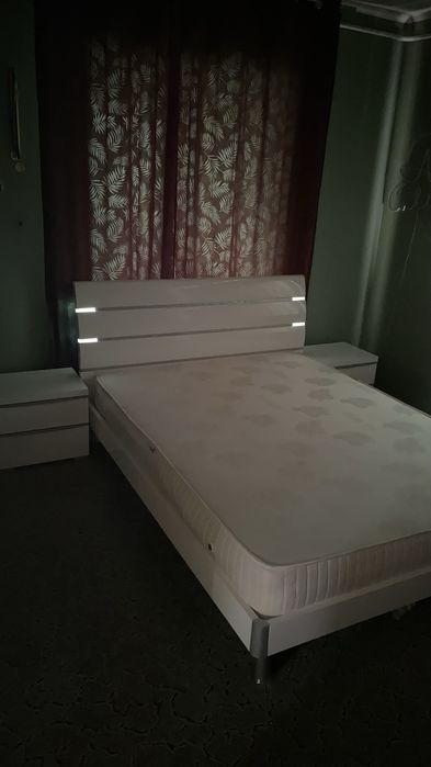 Ліжко двоспальне 150х200 з матрацом