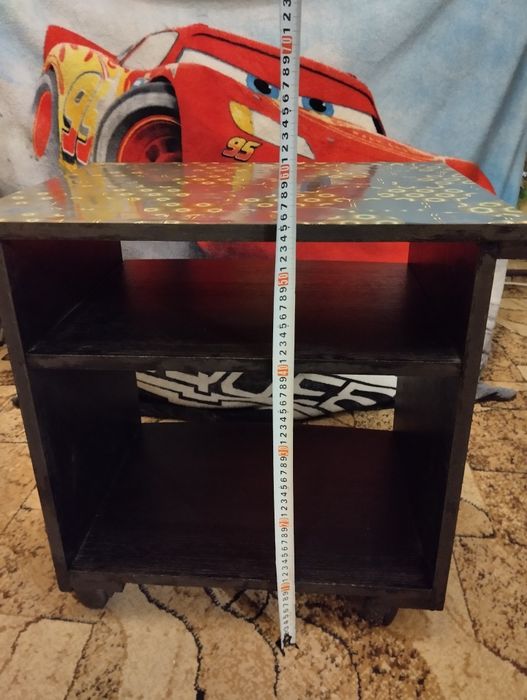 Журнальний столик