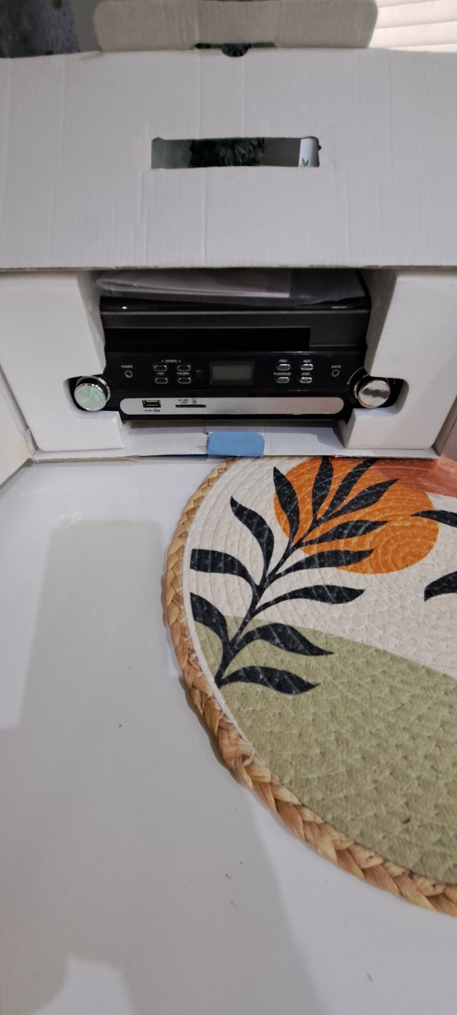 Nowoczesny gramofon płyty winelowe
