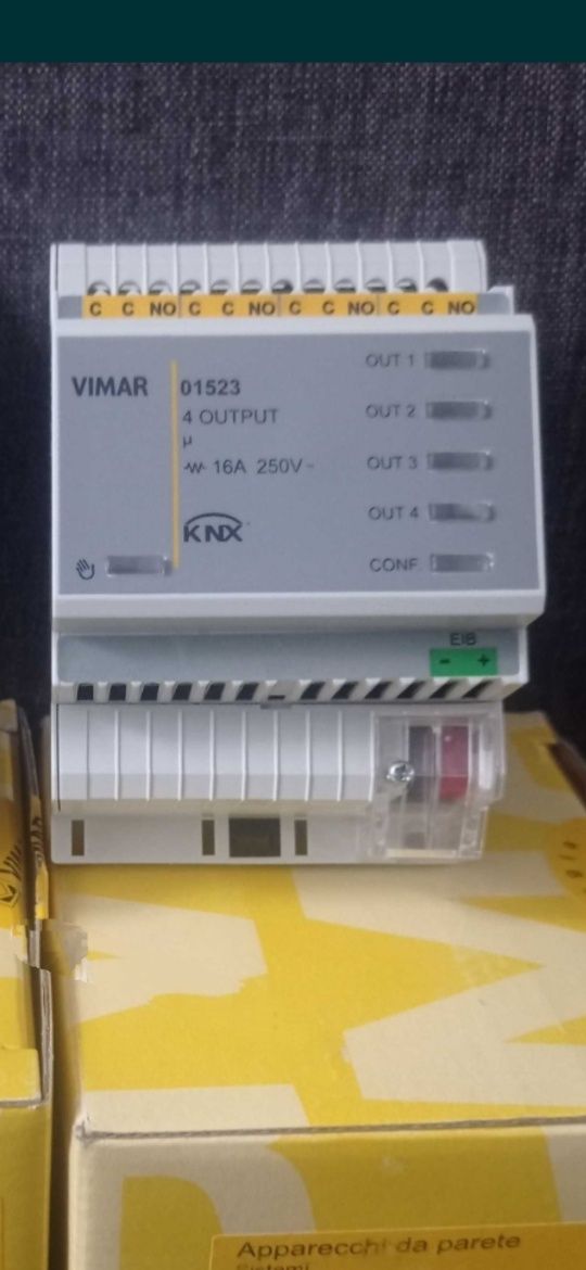 Продам Актуатор KNX