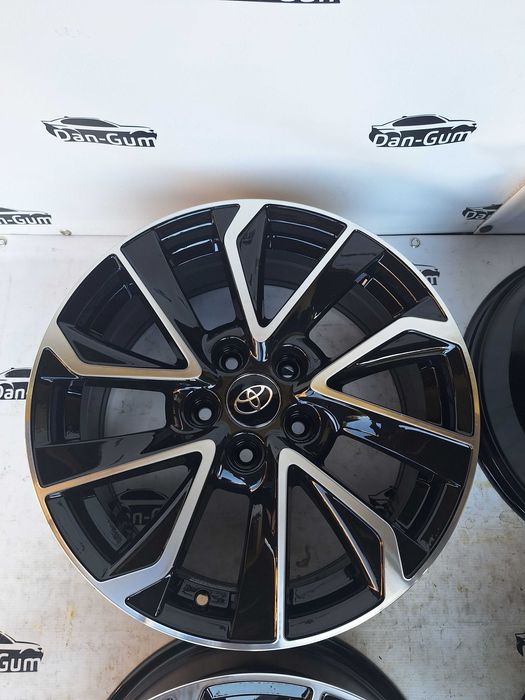 Felgi aluminiowe 5 x 114,3 R 17 Alufelgi oryginalne Carbonado Toyota