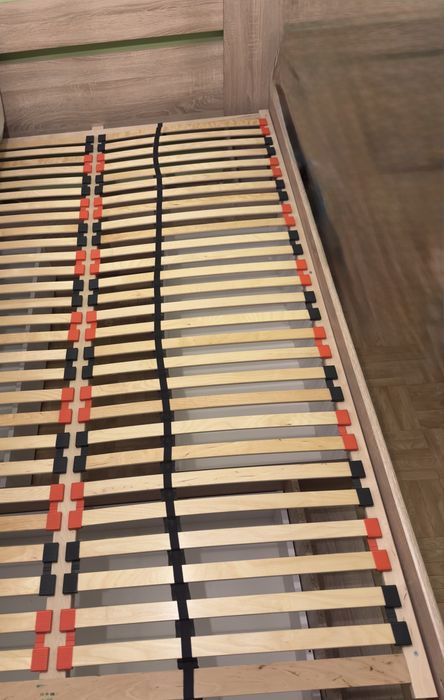 Łóżko 160x200 Stefan BRW z pojemnymi szufladami, stan bardzo dobry