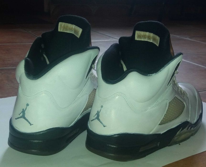 Buty AIR JORDAN 5 - Złoto Metaliczne
