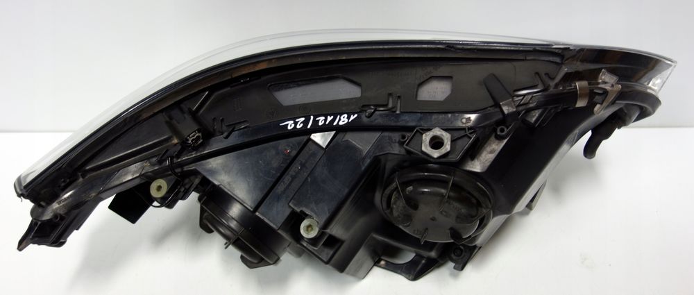 bmw e60 e61 2003-2006 158721-00 lampa przednia lewa z led