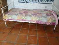 Cama/sofá em Ferro