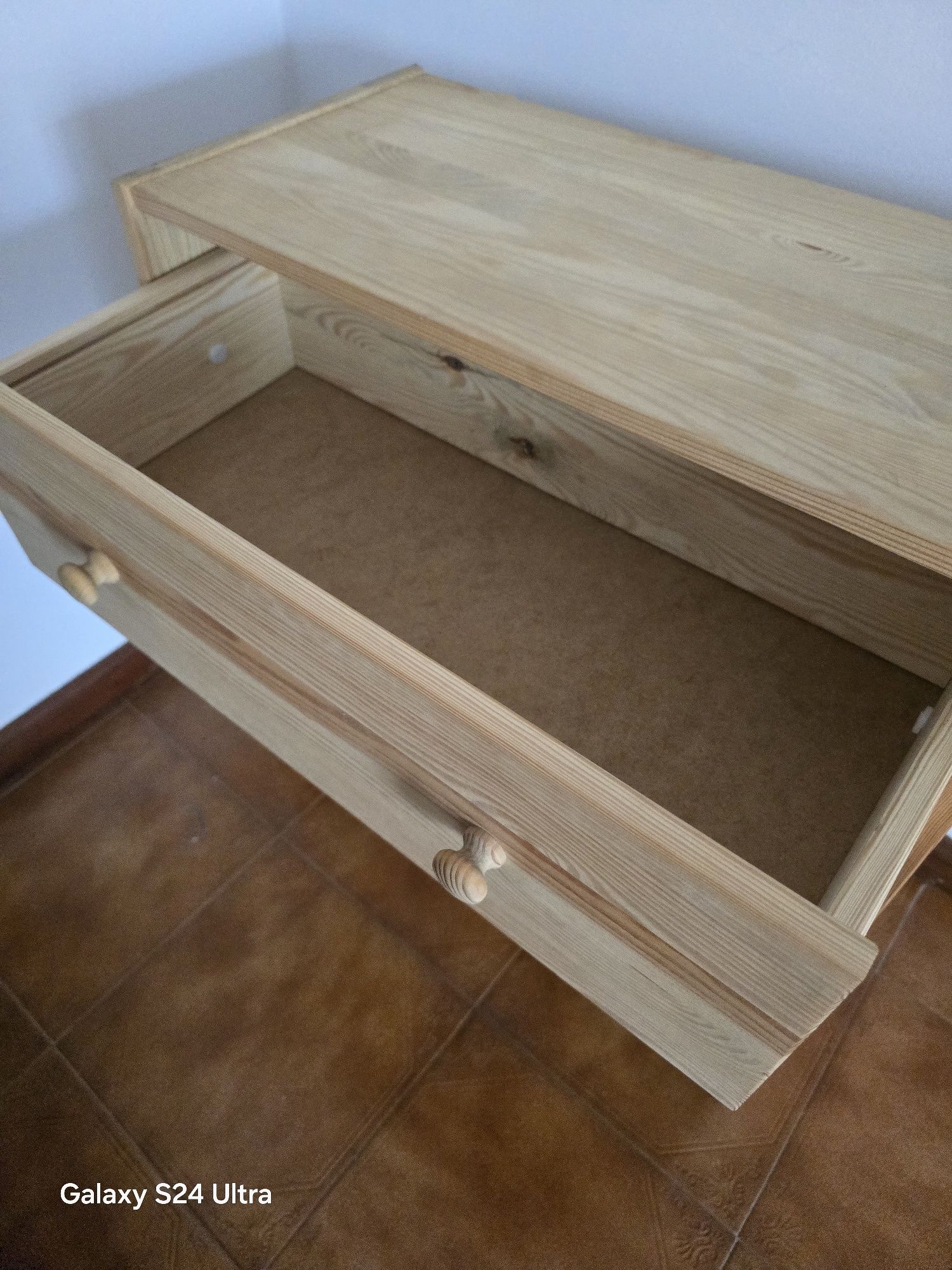 Comoda de pinho ikea